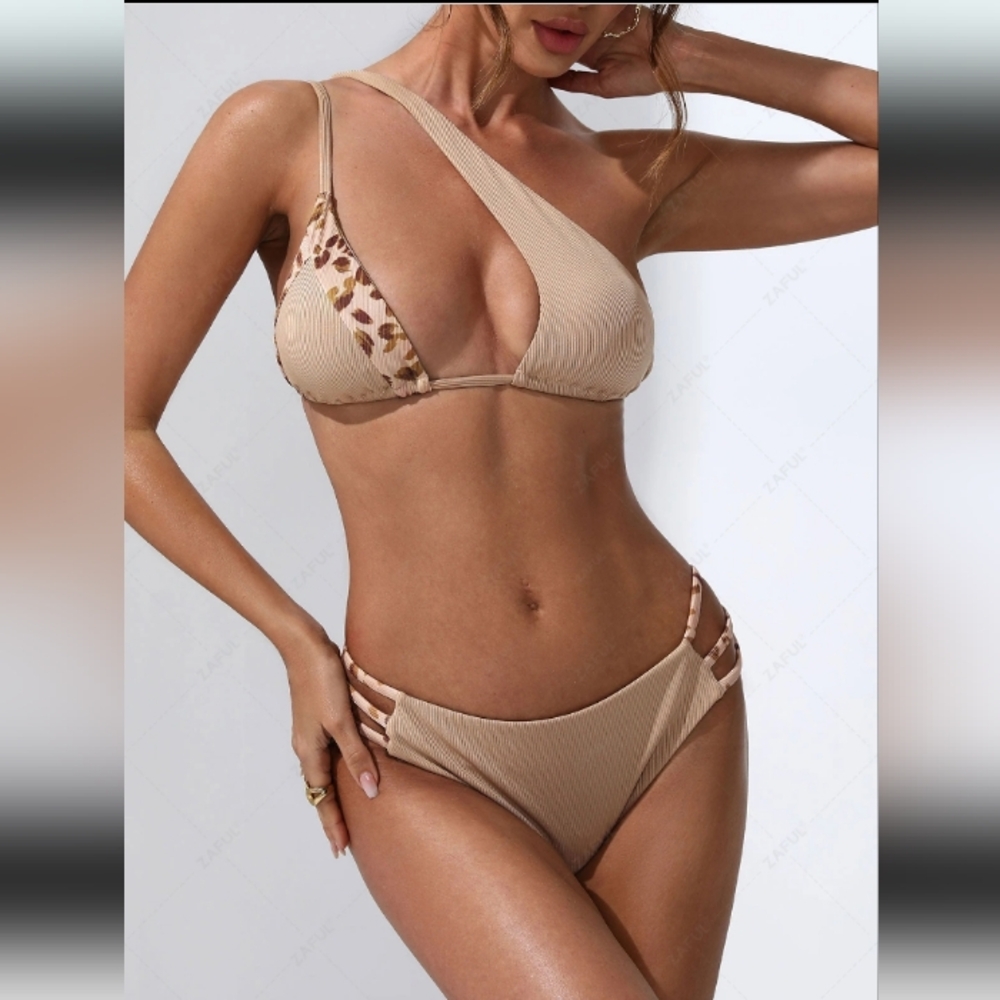 NEW W/TAG SEXY Leopard Print, One-Shoulder Bikini - ONLY $16!!